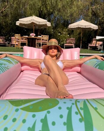 Jennifer lopez  page leaked private photo uncensored HD quality