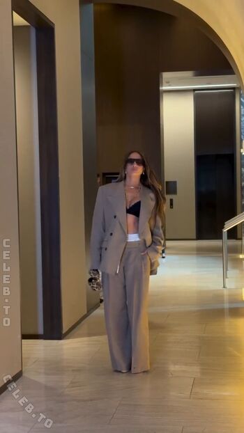 Jennifer lopez  page leaked private photo uncensored HD quality