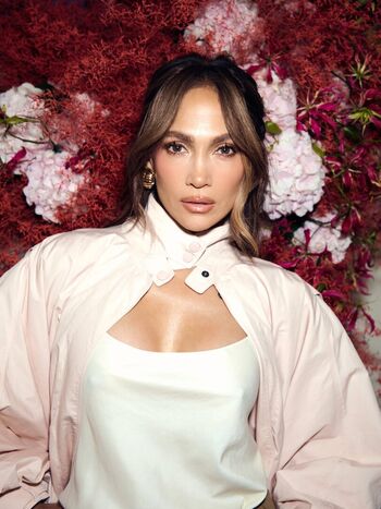Jennifer lopez  page leaked private photo uncensored HD quality