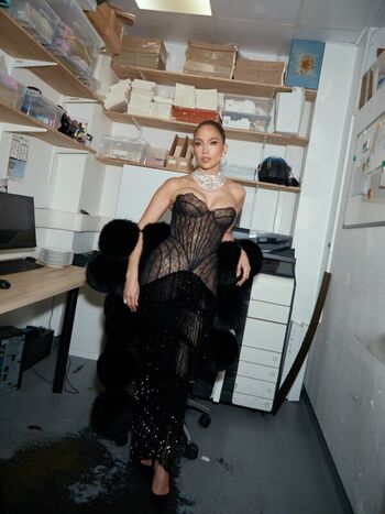 Jennifer lopez  page leaked private photo uncensored HD quality