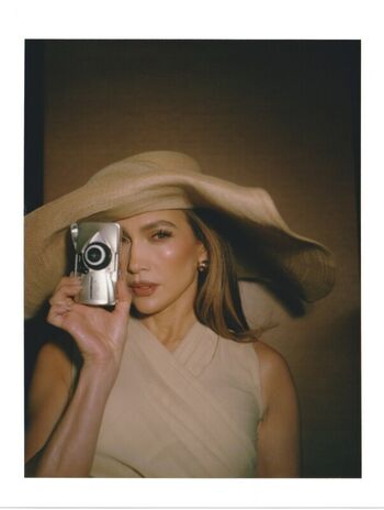 Jennifer lopez  page leaked private photo uncensored HD quality