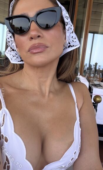 Jennifer lopez  page leaked private photo uncensored HD quality