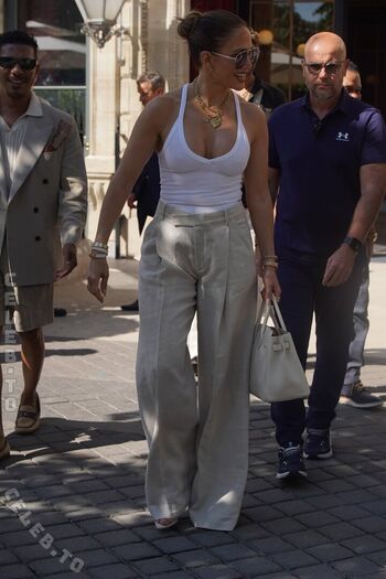 Jennifer lopez  page leaked private photo uncensored HD quality