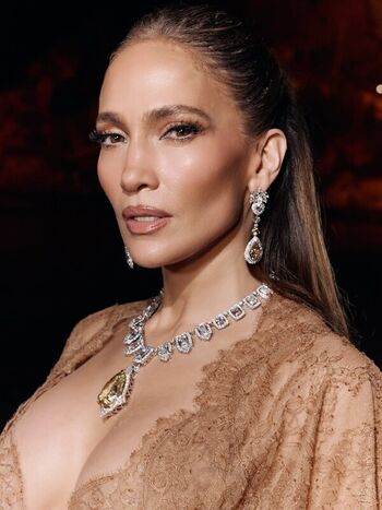 Jennifer lopez  page leaked private photo uncensored HD quality