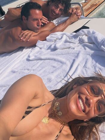 Jennifer lopez  page leaked private photo uncensored HD quality