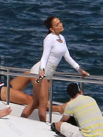 Jennifer lopez  page leaked private photo uncensored HD quality
