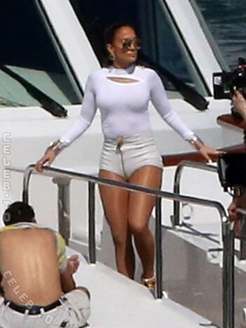 Jennifer lopez  page leaked private photo uncensored HD quality