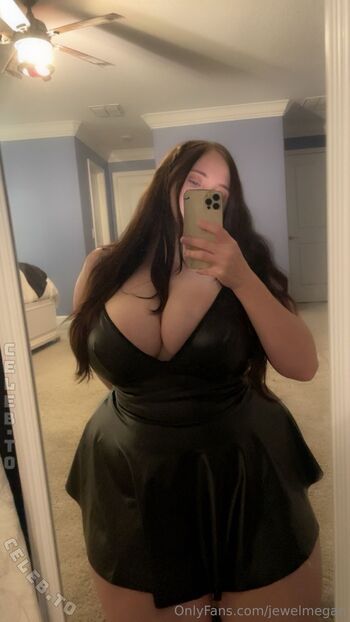 Jewelxo  page leaked private photo uncensored HD quality