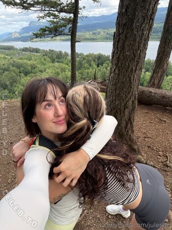 Julesari  page leaked private photo uncensored HD quality