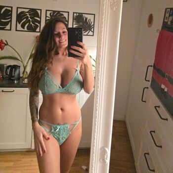 Kaity sun leaked private photo uncensored HD quality
