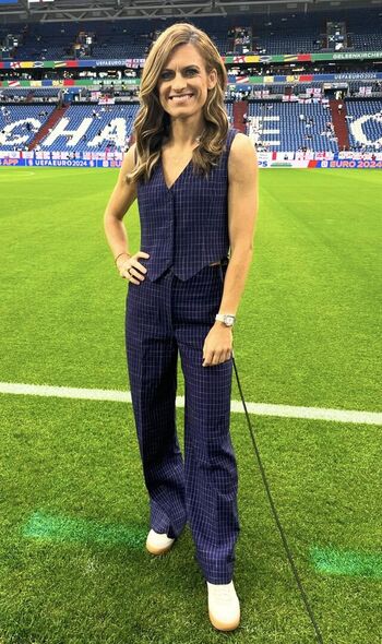 Karen carney ex footballer page leaked private photo uncensored HD quality