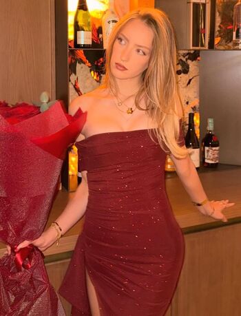 Karina kurzawa page leaked private photo uncensored HD quality