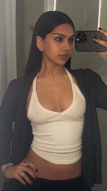 Kelliexny leaked private photo uncensored HD quality