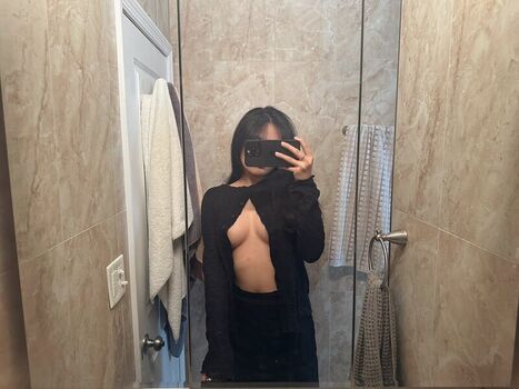 Kikiiiru leaked private photo uncensored HD quality