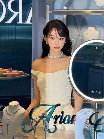 Kim chaewon  page leaked private photo uncensored HD quality