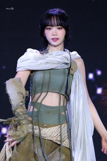 Kim chaewon  page leaked private photo uncensored HD quality