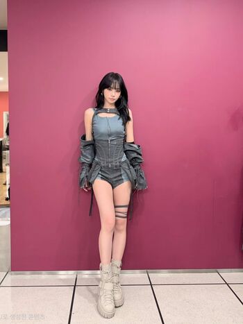 Kim chaewon  page leaked private photo uncensored HD quality