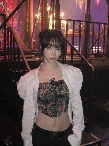 Kim chaewon  page leaked private photo uncensored HD quality