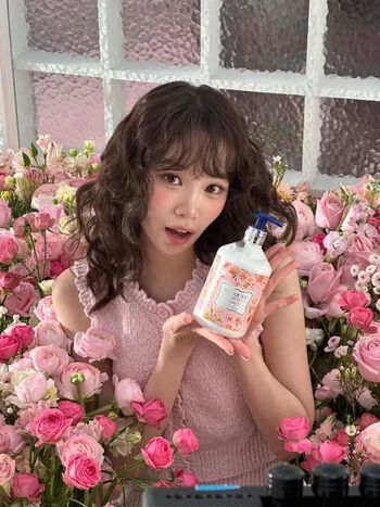 Kim chaewon  page leaked private photo uncensored HD quality