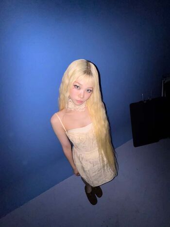Kim chaewon  page leaked private photo uncensored HD quality