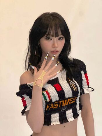 Kim chaewon leaked private photo uncensored HD quality