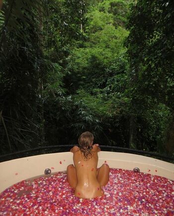 Klarahellqvistt leaked private photo uncensored HD quality