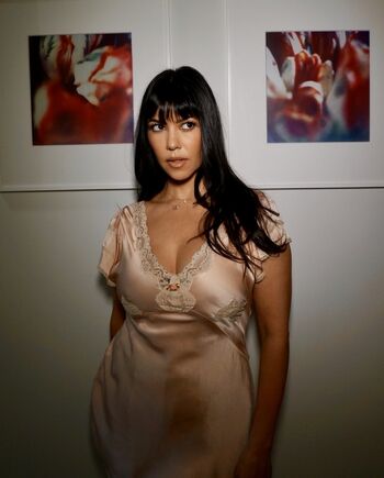 Kourtney kardashian page leaked private photo uncensored HD quality