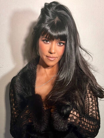 Kourtney kardashian page leaked private photo uncensored HD quality