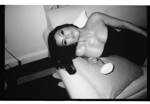 Kourtney kardashian page leaked private photo uncensored HD quality