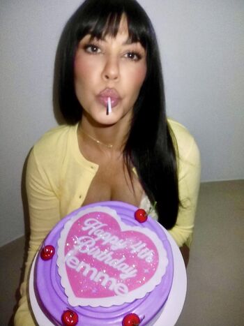Kourtney kardashian leaked private photo uncensored HD quality