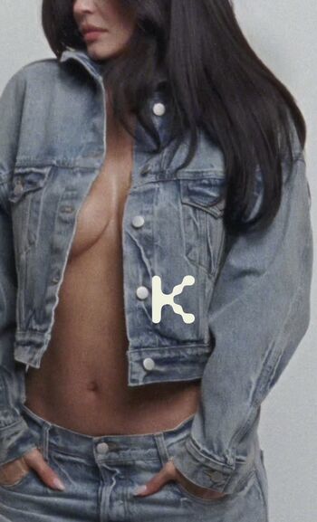 Kylie jenner  page leaked private photo uncensored HD quality