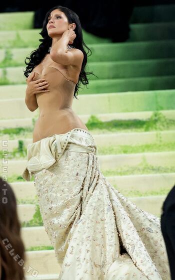 Kylie jenner  page leaked private photo uncensored HD quality