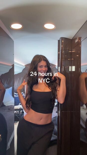 Kylie jenner  page leaked private photo uncensored HD quality