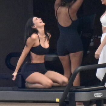 Kylie jenner leaked private photo uncensored HD quality