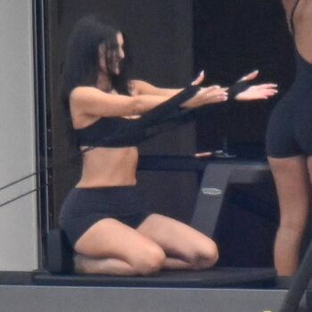 Kylie jenner leaked private photo uncensored HD quality
