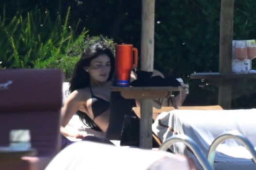Kylie jenner  page leaked private photo uncensored HD quality
