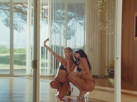 Kylie jenner  page leaked private photo uncensored HD quality