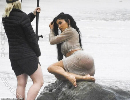 Kylie jenner  page leaked private photo uncensored HD quality