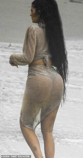 Kylie jenner  page leaked private photo uncensored HD quality