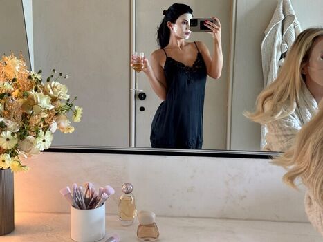 Kylie jenner  page leaked private photo uncensored HD quality