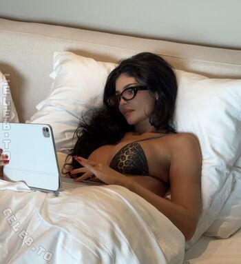 Kylie jenner  page leaked private photo uncensored HD quality