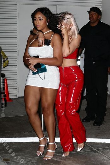 Kylie jenner  page leaked private photo uncensored HD quality