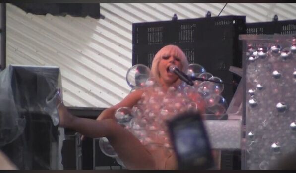 Lady gaga page leaked private photo uncensored HD quality