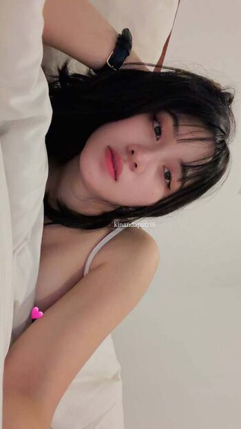 Laras kinanda putri leaked private photo uncensored HD quality