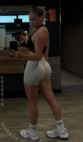 Laura hsmr leaked private photo uncensored HD quality