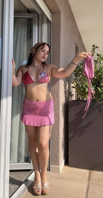 Laurassoberlife leaked private photo uncensored HD quality