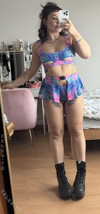 Laurassoberlife leaked private photo uncensored HD quality