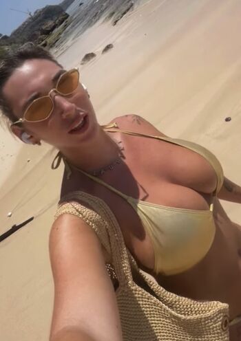 Laurine   page leaked private photo uncensored HD quality