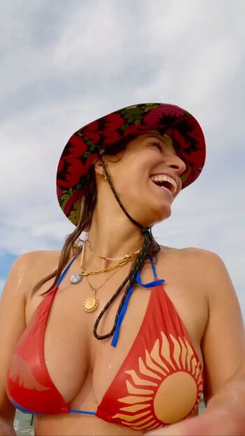 Laury thilleman page leaked private photo uncensored HD quality