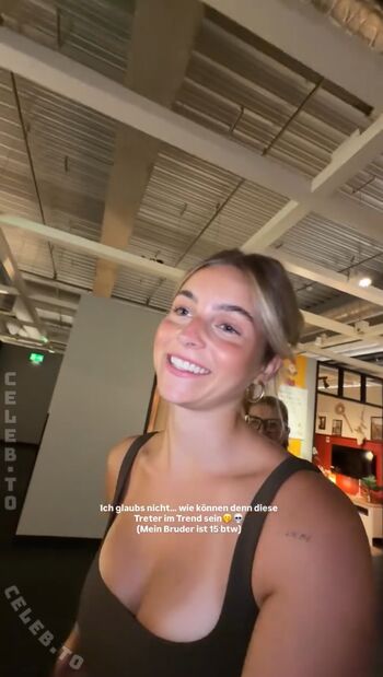 Lea breuer page leaked private photo uncensored HD quality